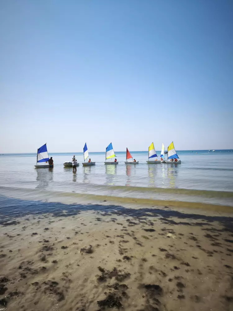 Les meilleures écoles de voile proches de Rivedoux : Catamaran, Planche et Windfoil