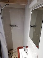 Salle d'eau Villa - 5 (2/4 pers) - Le Clos des Pins Rivedoux